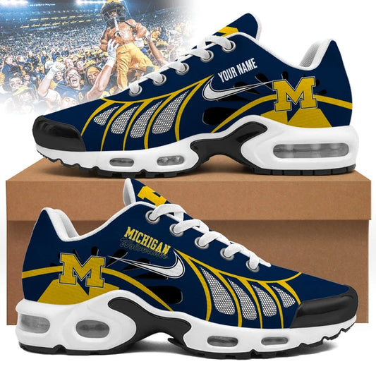 [BIG SALE] PERSONALIZED UNI06 MIW MICHIGAN WOLVERINES AIR MAX PLUS SNEAKERS